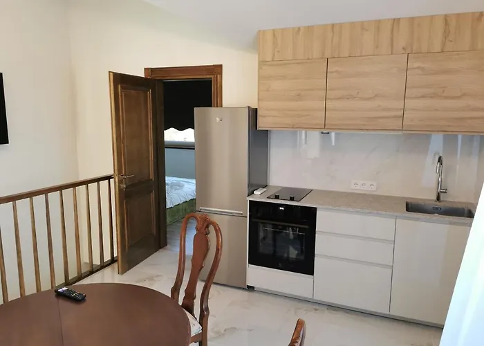 Lounge Luxory דירה קלייפדה