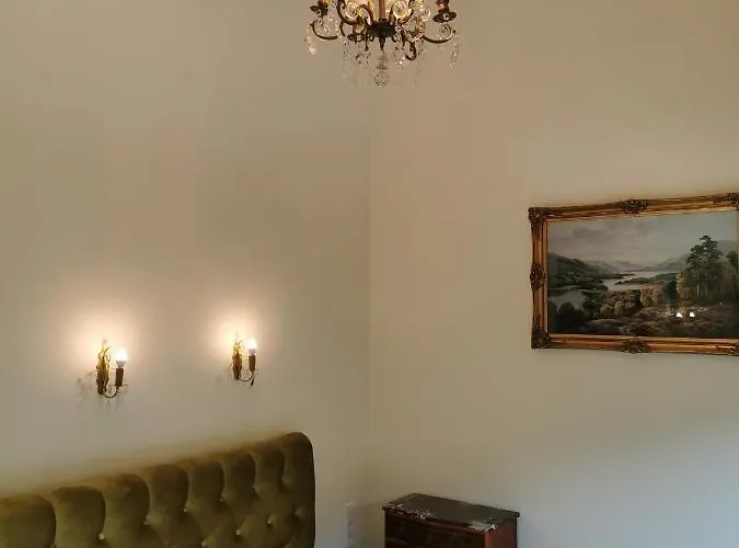 Lounge Luxory קלייפדה